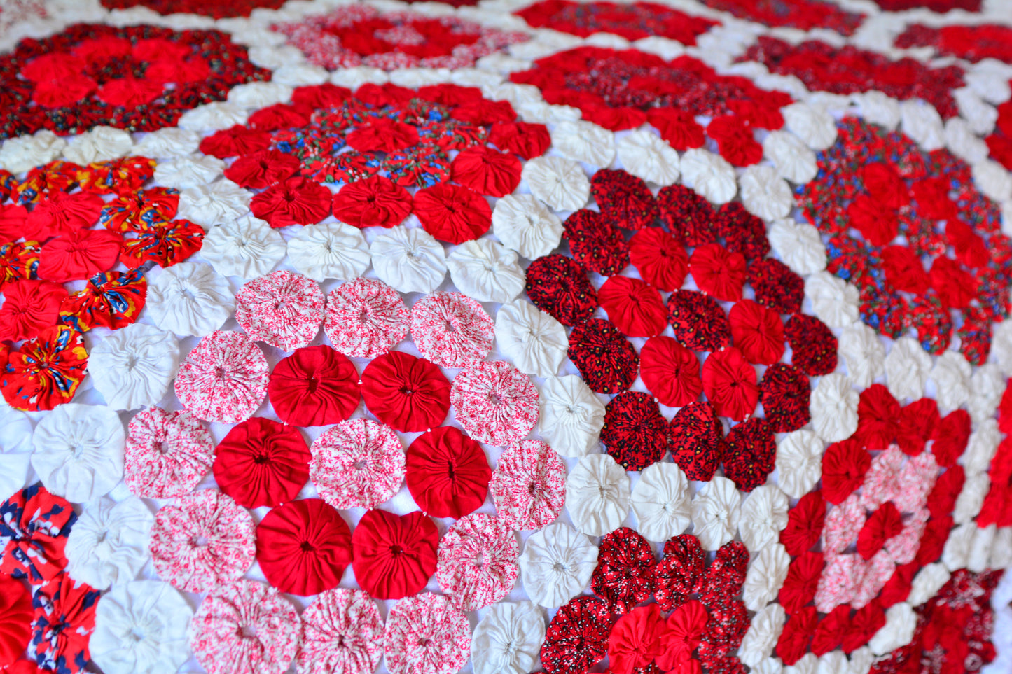 Valentine's YO-YO Quilt Throw Blanket