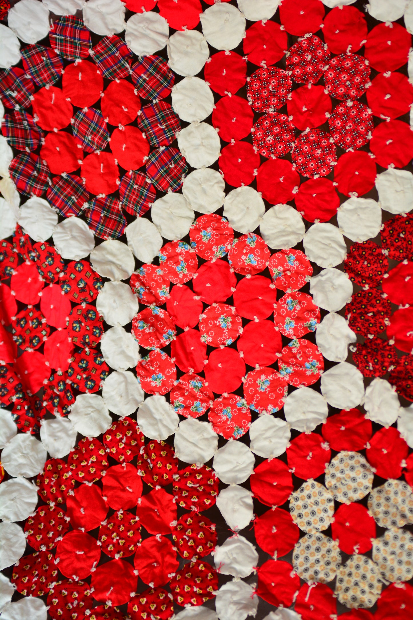 Valentine's YO-YO Quilt Throw Blanket