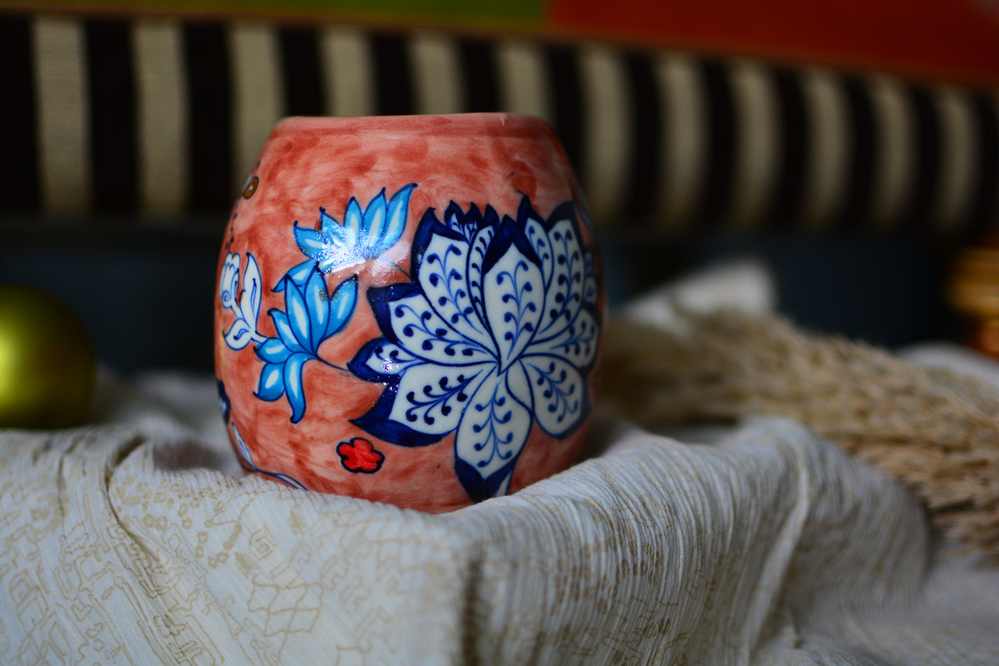 Brown Dahlia Mug