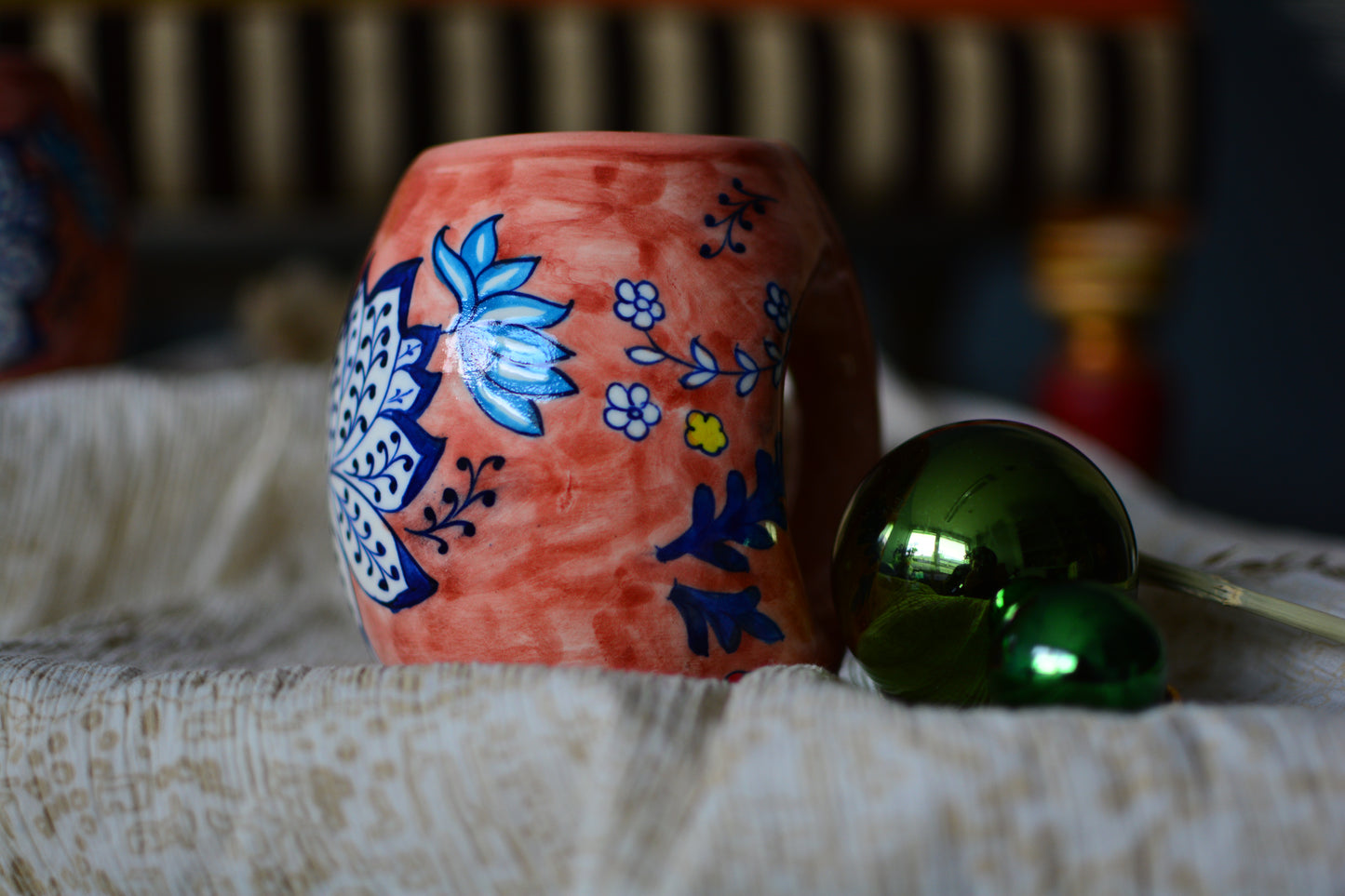 Brown Dahlia Mug