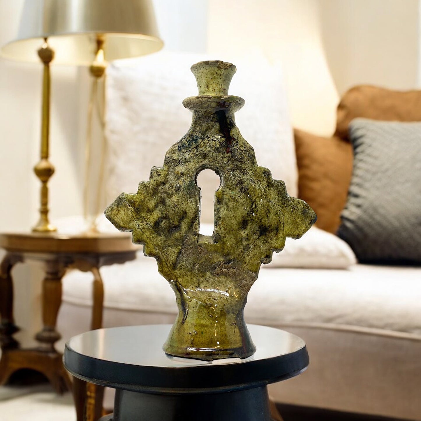 Keyhole Candle Stand