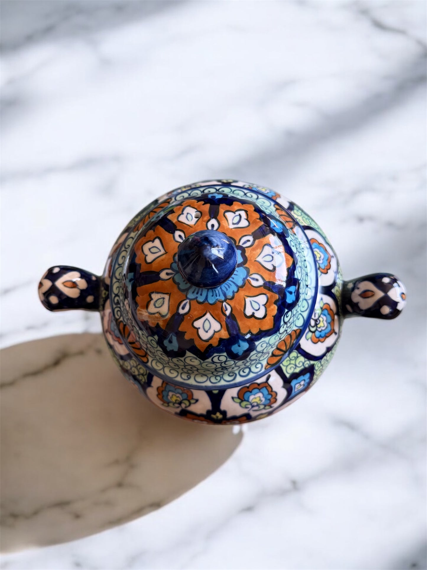 Laurel Mystique – Multani  Handcrafted Ceramic Urn