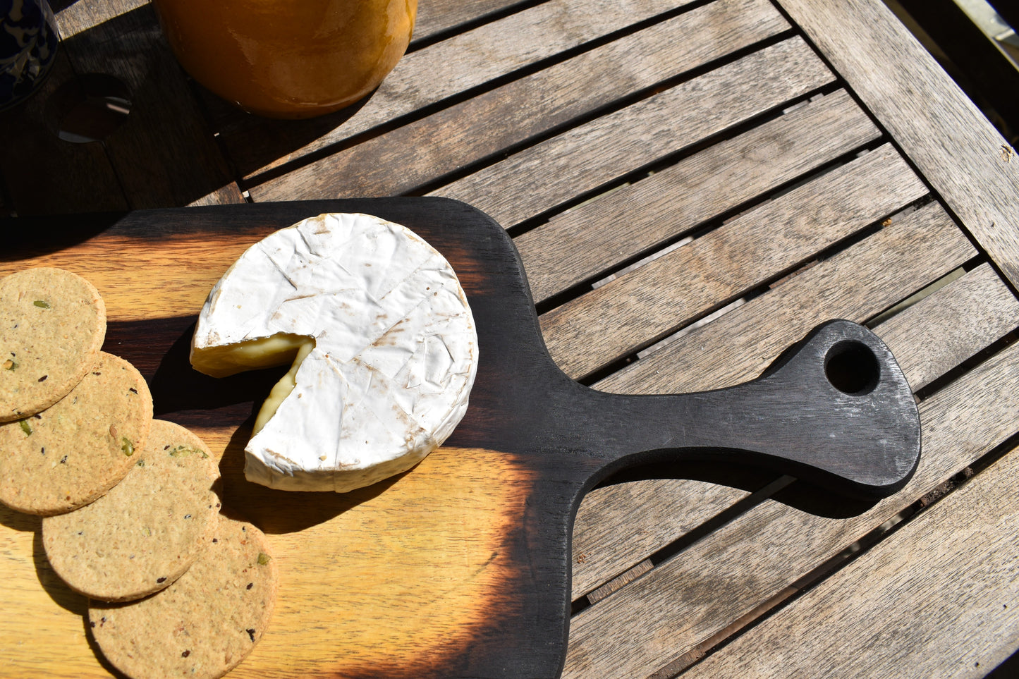 Pyrograph two-toned - Handmade serving board