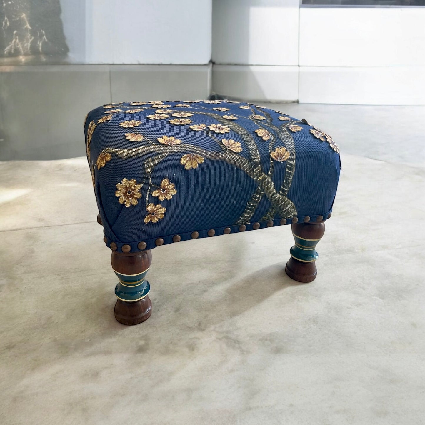 The Sakura Seat