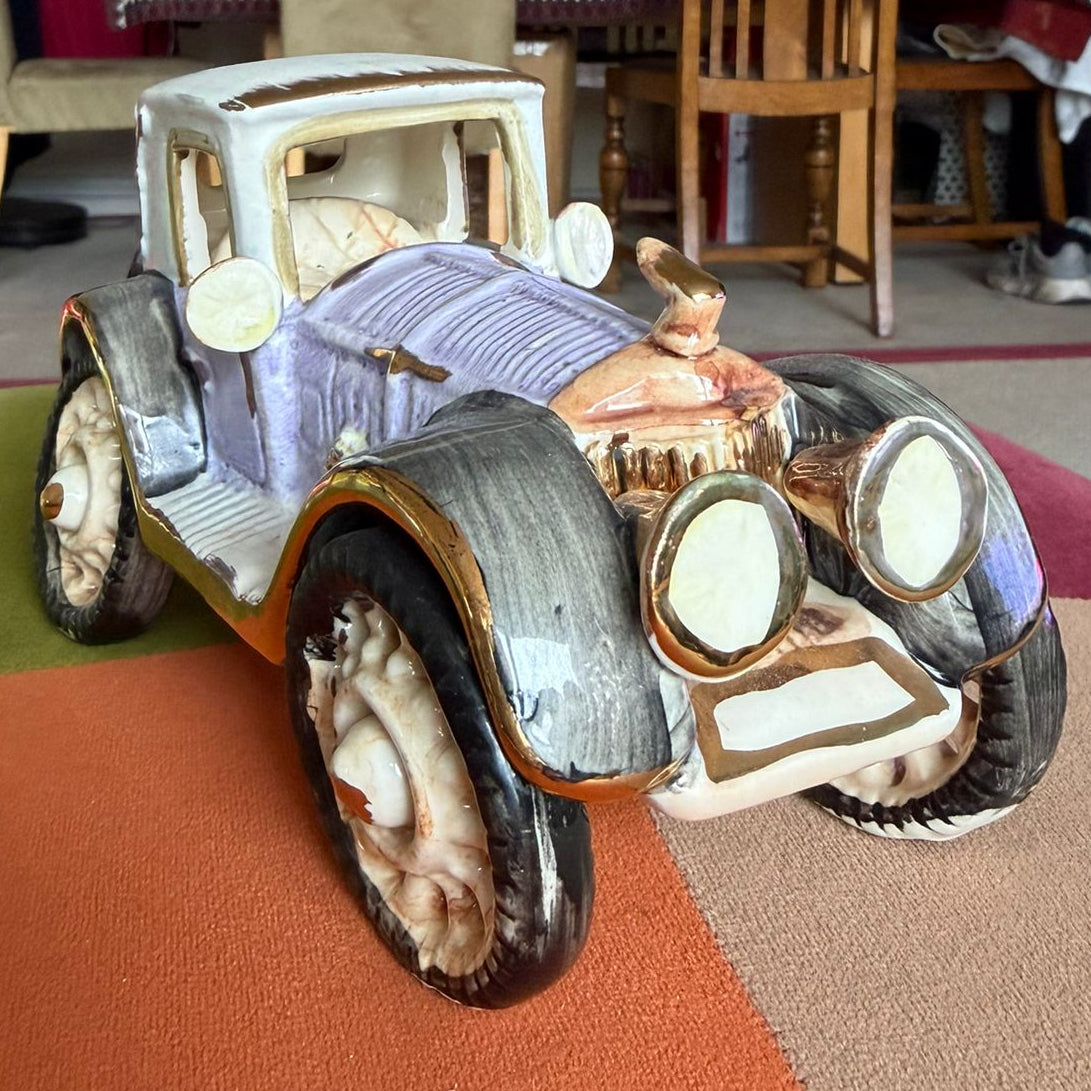 Lavender Heritage Vintage Car Showpiece